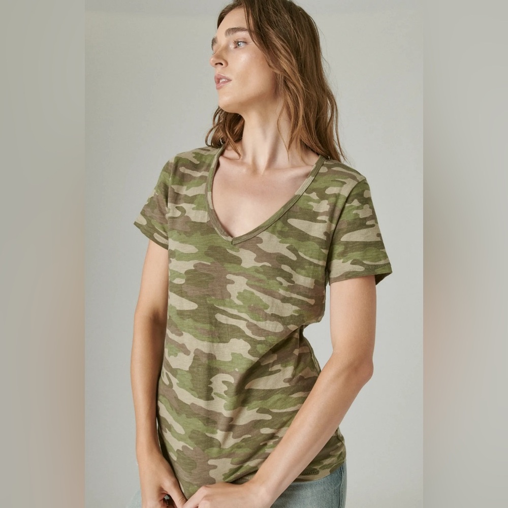 Lucky Brand Green Camo V-Neck Tee